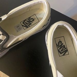 Vans Slip On Off White